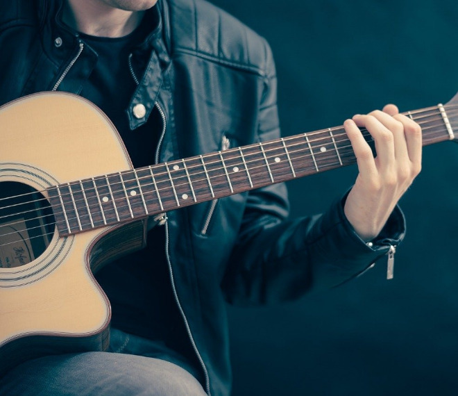 Nauka gry na gitarze on-line