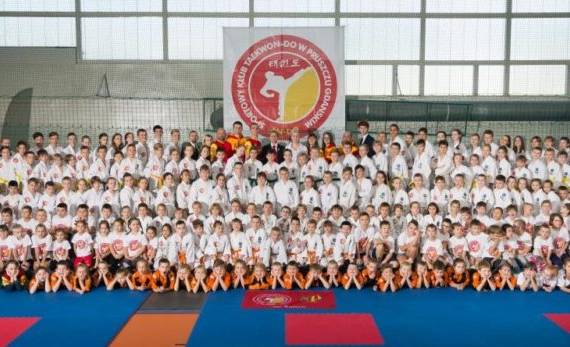 Reprezentacja z sekcji w Cedrach Wielkich na Mistrzostwach Województwa Pomorskiego w Taekwon-do ITF