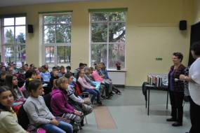 Autorskie spotkanie w Gminnej Bibliotece Publicznej w Cedrach Wielkich ze znaną i lubioną autorką Panią Grażyną Bąkiewicz