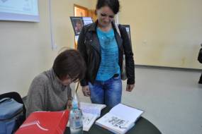 Literackie spotkanie autorskie w Gminnej Bibliotece Publicznej w Cedrach Wielkich z Panią Małgorzatą Strękowską-Zaremba