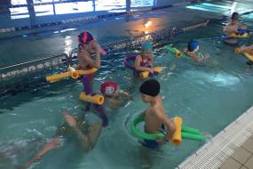 Zajęcia sportowe oraz nauka pływania w ramach Szkółki Żeglarskiej